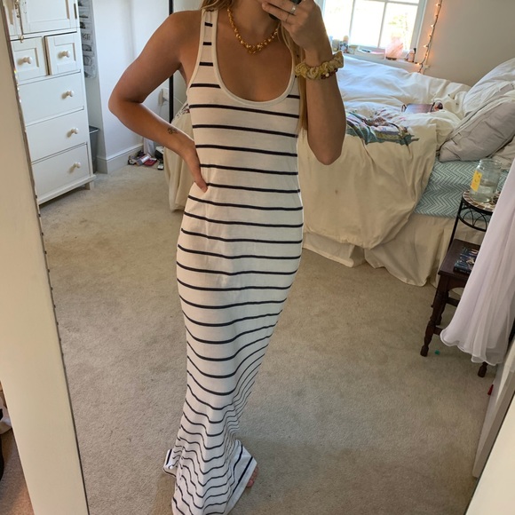 Black & white stripe maxi dress - Picture 4 of 5